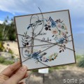Ręcznie robiona kartka ślubna z niebieskim wiankiem