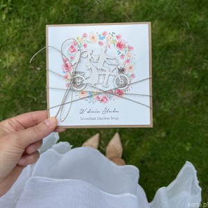 Ręcznie robiona kartka ślubna z życzeniami dla młodej pary - rower tandem