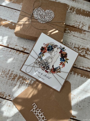 Personalizowany prezent na ślub - wyjątkowa kartka ślubna w pudełku ręcznie robiona w stylu boho, pomysł prezent ślubny z personalizacją od rodziców, chrzestnych + personalizowane najpiękniejsze życzenia ślubne + koperta na pieniądze