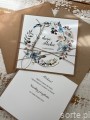 Ręcznie robiona kartka ślubna z niebieskim wiankiem