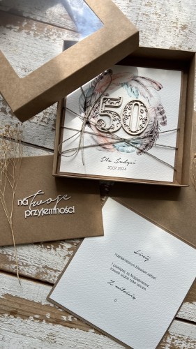 Personalizowany prezent - Wyjątkowa kartka ręcznie robiona na 50 urodziny, pomysł na prezent na pięćdziesiątkę z personalizacją dla kobiety, mężczyzny + personalizowane najpiękniejsze życzenia urodzinowe