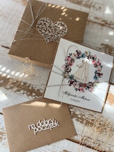 Rustykalna kartka ślubna ręcznie robiona z personalizacją i życzeniami - wianek turkus