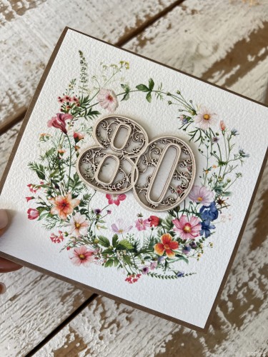 Wyjątkowa ręcznie robiona kartka życzenia na 80 urodziny, osiemdziesiątka - pomysł na prezent na osiemdziesiątkę