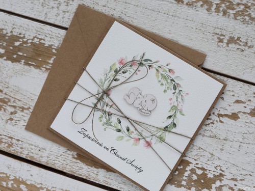 Ręcznie robione zaproszenia na chrzest dla dziewczynki z bobaskiem eko