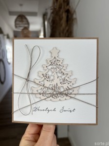 Stylowa ręcznie robiona kartka świąteczna na Boże Narodzenie choinka 11
