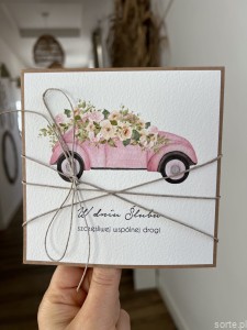 Ręcznie robiona kartka ślubna z życzeniami dla młodej pary - podróżników