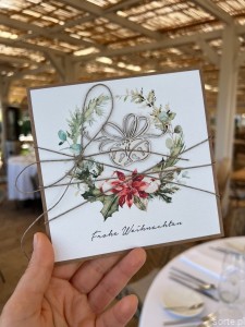 Wyjątkowe ręcznie robione kartki świąteczne z logo na Boże Narodzenie wianek świąteczny - ręcznie robiona kartka świąteczna firmowa - oferta dla firm