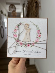 Ręcznie robiona kartka na komunię od matki chrzestnej dla dziewczynki - niezapominajki