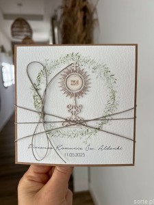 Oryginalna ręcznie robiona kartka na komunię z personalizacją i życzeniami