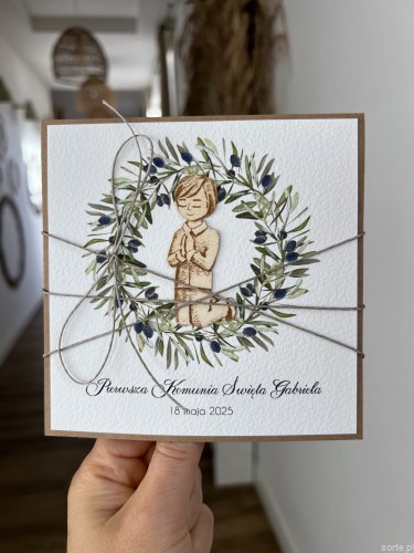 Oryginalna ręcznie robiona kartka na komunię z personalizacją i życzeniami