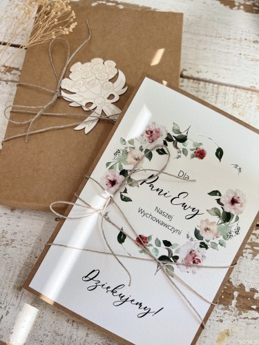 Ręcznie robiona kartka dla nauczyciela - zakończenie roku szkolnego/ koniec szkoły, dzień nauczyciela, prezent podziękowanie od klasy - życzenia dla nauczyciela na koniec roku w pudełku