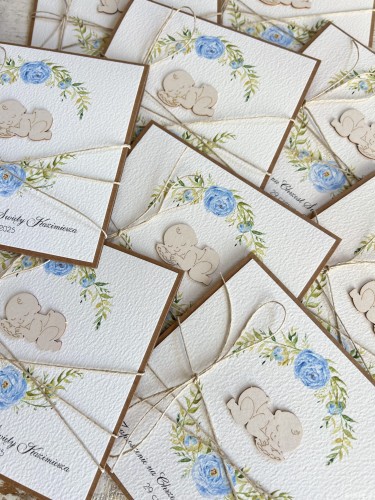 Ręcznie robione zaproszenia na chrzest dla chłopca z bobaskiem eko