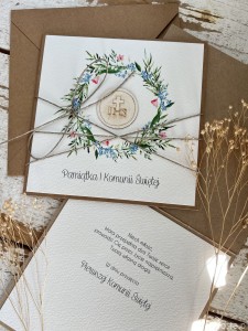 Ręcznie robiona kartka na komunię z życzeniami - pamiątka komunijna opłatek niezapominajki