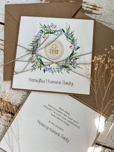 Ręcznie robiona kartka na komunię z życzeniami - pamiątka komunijna opłatek niezapominajki