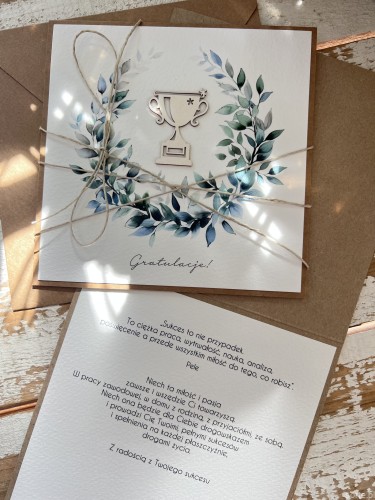 Ręcznie robiona kartka gratulacje z okazji uzyskania absolutorium obrony pracy licencjackiej, magisterskiej, doktorskiej - zakończenia studiów na życzenia