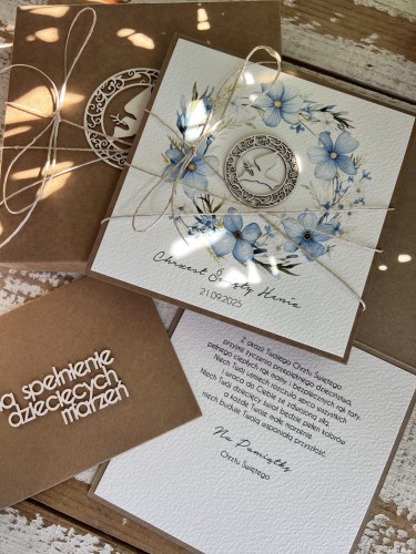 Ręcznie robiona kartka na chrzest dla chłopca - pamiątka chrztu w pudełku z personalizacją