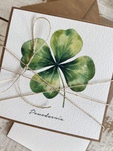 Ręcznie robiona kartka okolicznościowa - koniczynka z napisem Powodzenia