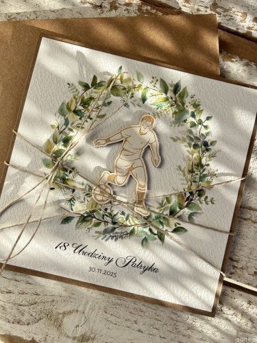 Wyjątkowa ręcznie robiona kartka na 18-ste urodziny, osiemnastka, pomysł na prezent na osiemnastkę dla syna, chłopca prezent od rodziców - dla piłkarza