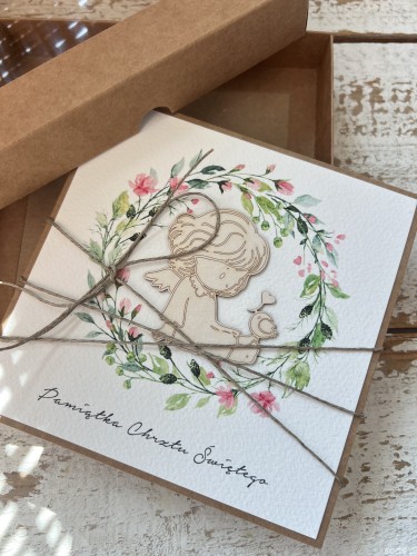 Pamiątka Chrztu - kartka na chrzest ręcznie robiona z gotowymi życzeniami w pudełku