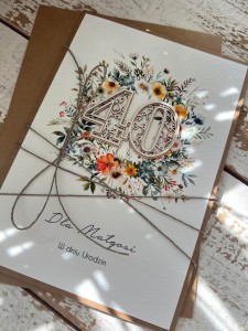 Wyjątkowa personalizowana kartka ręcznie robiona na 40 urodziny, pomysł na prezent na pięćdziesiątkę z personalizacją dla kobiety + personalizowane najpiękniejsze życzenia prosto z serca urodzinowe duża A5 + pudełko z okienkiem