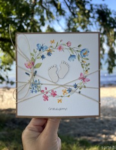 Ręcznie robiona kartka na narodziny dziecka z życzeniami - gratulacje z okazji narodzin dziecka - stópki