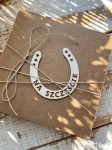 Pudełko do kartki, na kartkę 15x15 cm z podkową na szczęście