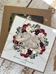 Personalizowana kartka ręcznie robiona - prezent z okazji rocznicy ślubu z personalizacją + najpiękniejsze życzenia na rocznicę ślubu, 25 rocznica ślubu