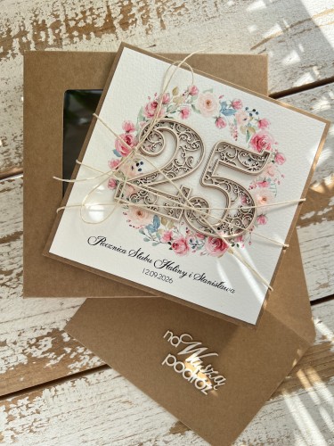 Personalizowana kartka ręcznie robiona z okazji 25 rocznicy ślubu z personalizacją + najpiękniejsze życzenia na rocznicę ślubu