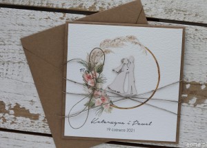 Rustykalna kartka ślubna ręcznie robiona w kopercie z parą młodą w wianku