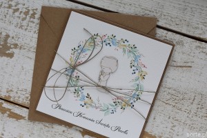 Oryginalna ręcznie robiona kartka komunijna z personalizacją i życzeniami