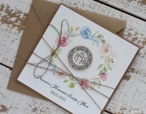 Oryginalna ręcznie robiona kartka komunijna z personalizacją i życzeniami