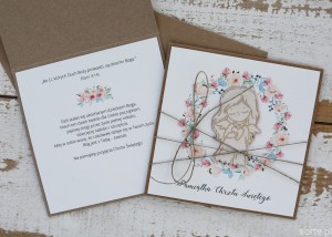 Ręcznie robiona pamiątka chrztu aniołek z sercem