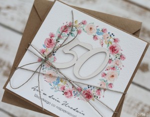 Personalizowany prezent - kartka ręcznie robiona na 50 urodziny, pomysł na prezent na pięćdziesiątkę z personalizacją dla kobiety + personalizowane najpiękniejsze życzenia urodzinowe