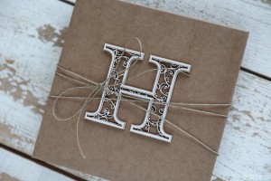 Ręcznie robiona kartka na chrzest od matki chrzestnej monogram litera H